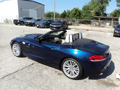 Used 2009 BMW Z4 sDrive35i RWD image 13