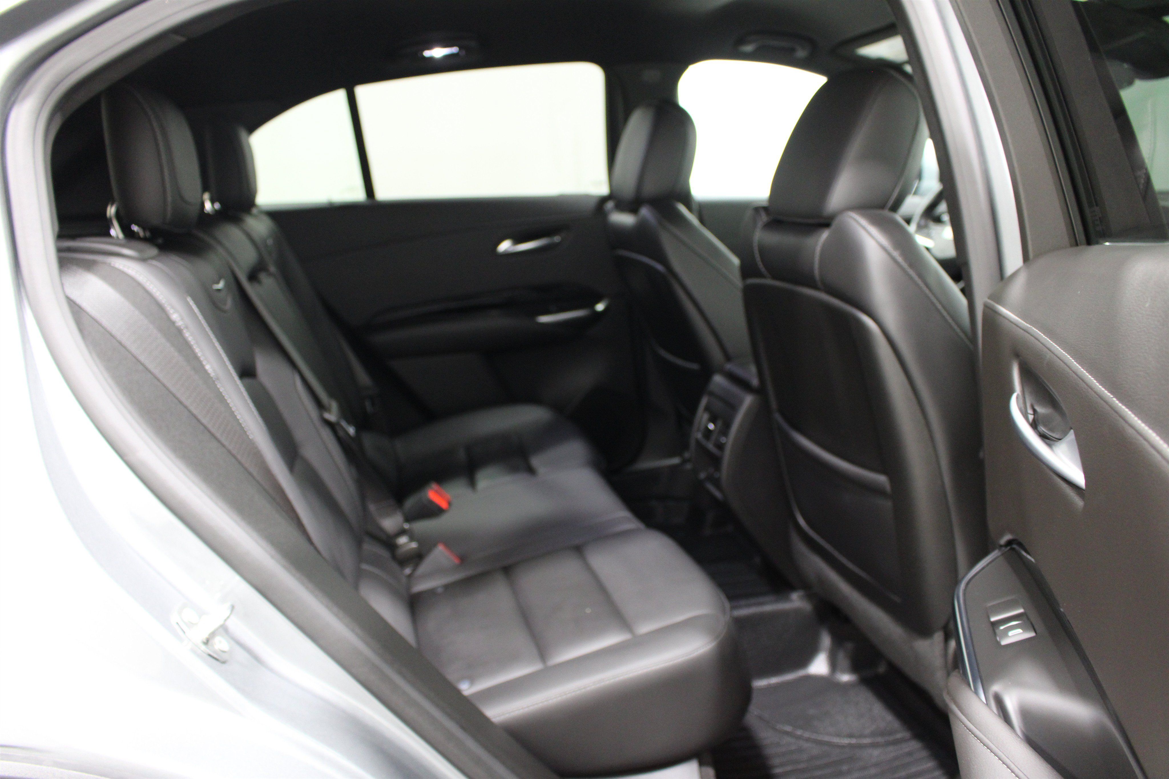 Certified 2024 Cadillac XT4 Luxury w/ Cold Weather Package FWD image 27