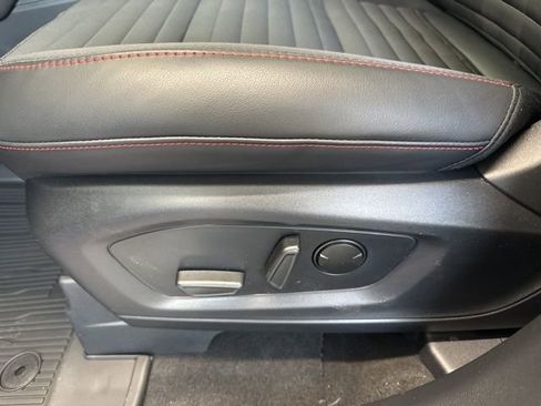 New 2026 Ford Explorer ST-Line w/ ST-Line Street Pack AWD/4WD image 17