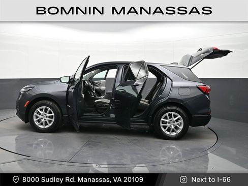 Used 2022 Chevrolet Equinox LS w/ LS Convenience Package image 37