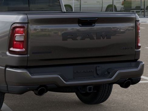 New 2026 RAM 1500 4x4 Crew Cab image 13