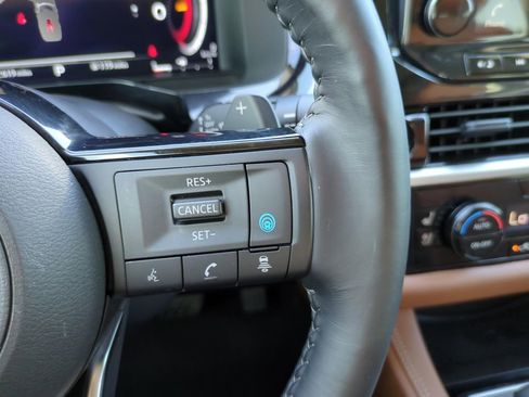 Certified 2024 Nissan Pathfinder Platinum AWD/4WD image 22