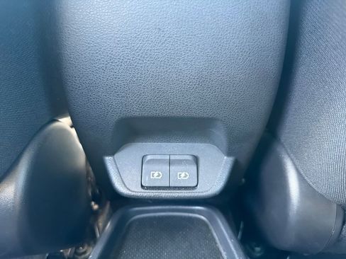 Used 2023 Nissan Leaf S image 42