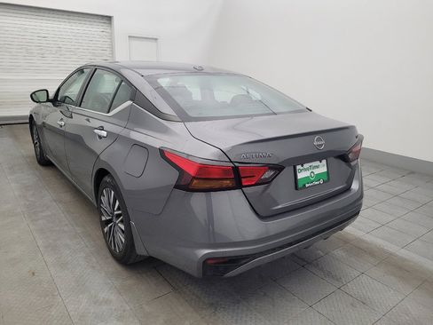 Used 2024 Nissan Altima 2.5 SV image 5