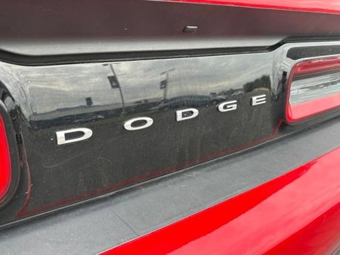 Used 2019 Dodge Challenger SXT AWD/4WD image 6