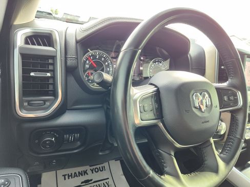 Used 2022 RAM 1500 Laramie AWD/4WD image 25