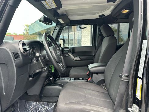 Used 2016 Jeep Wrangler Unlimited Sport w/ Quick Order Package 24S AWD/4WD image 2