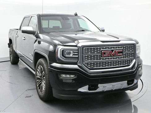 Used 2017 GMC Sierra 1500 Denali w/ Denali Ultimate Package AWD/4WD image 2
