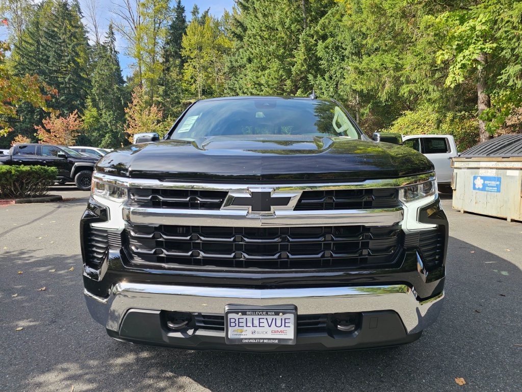 New 2026 Chevrolet Silverado 1500 LT w/ Z71 Off-Road Package AWD/4WD image 2