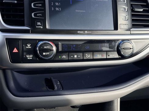 Used 2015 Toyota Highlander Limited image 5