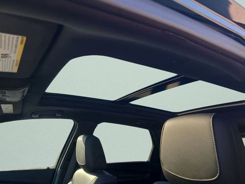 Used 2025 Cadillac XT5 Sportv w/ Technology Package image 20