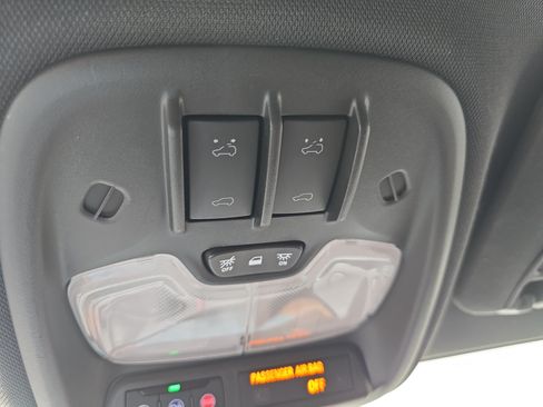 Used 2023 GMC Canyon AT4 w/ Canyon Safety Plus Package AWD/4WD image 36
