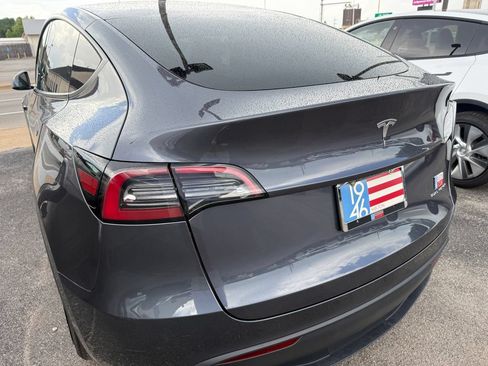Used 2023 Tesla Model Y Long Range AWD/4WD image 10