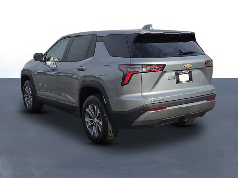 New 2026 Chevrolet Equinox LT image 7