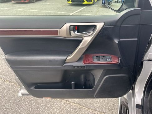 Used 2019 Lexus GX 460 Premium image 29