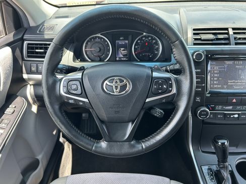 Used 2015 Toyota Camry XSE FWD image 21