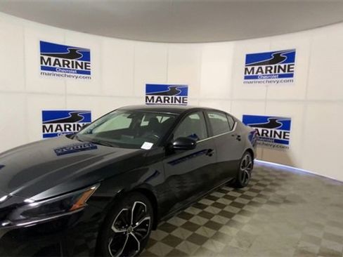 Used 2024 Nissan Altima 2.5 SR image 6