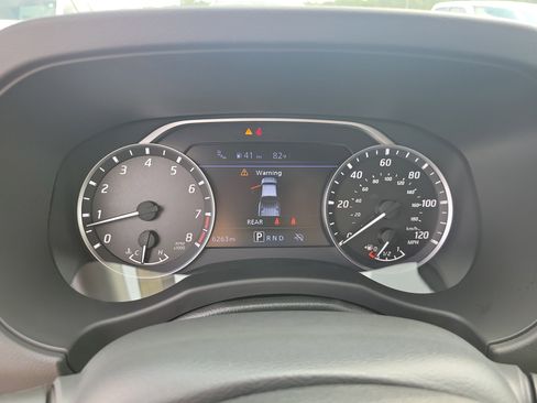 Used 2025 Nissan Frontier SV image 29