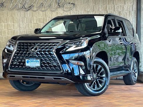 Used 2020 Lexus GX 460 Premium w/ Premium Package image 2