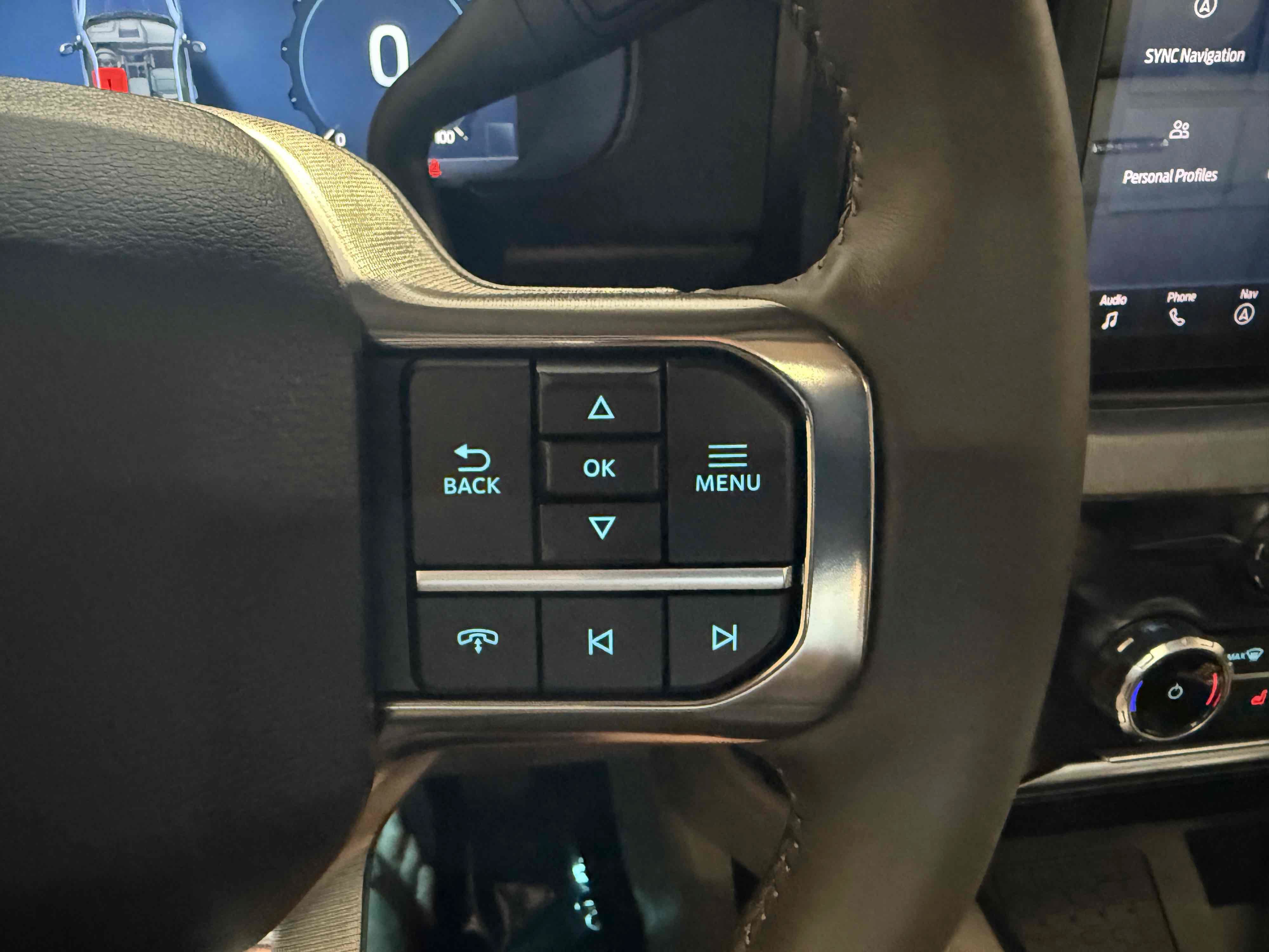Used 2027 Ford F450 Platinum w/ Platinum Plus Package AWD/4WD image 30