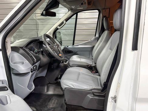 Used 2018 Ford Transit 350 XL RWD image 19
