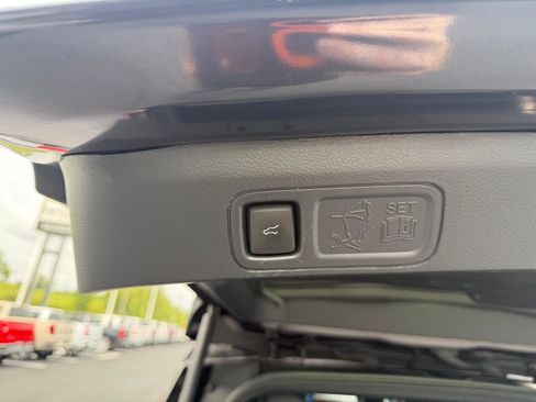 Used 2023 Lincoln Navigator L Reserve AWD/4WD image 15