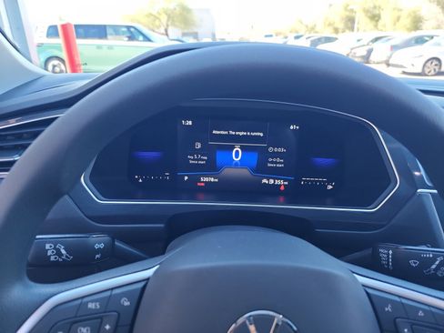 Used 2023 Volkswagen Tiguan S image 10