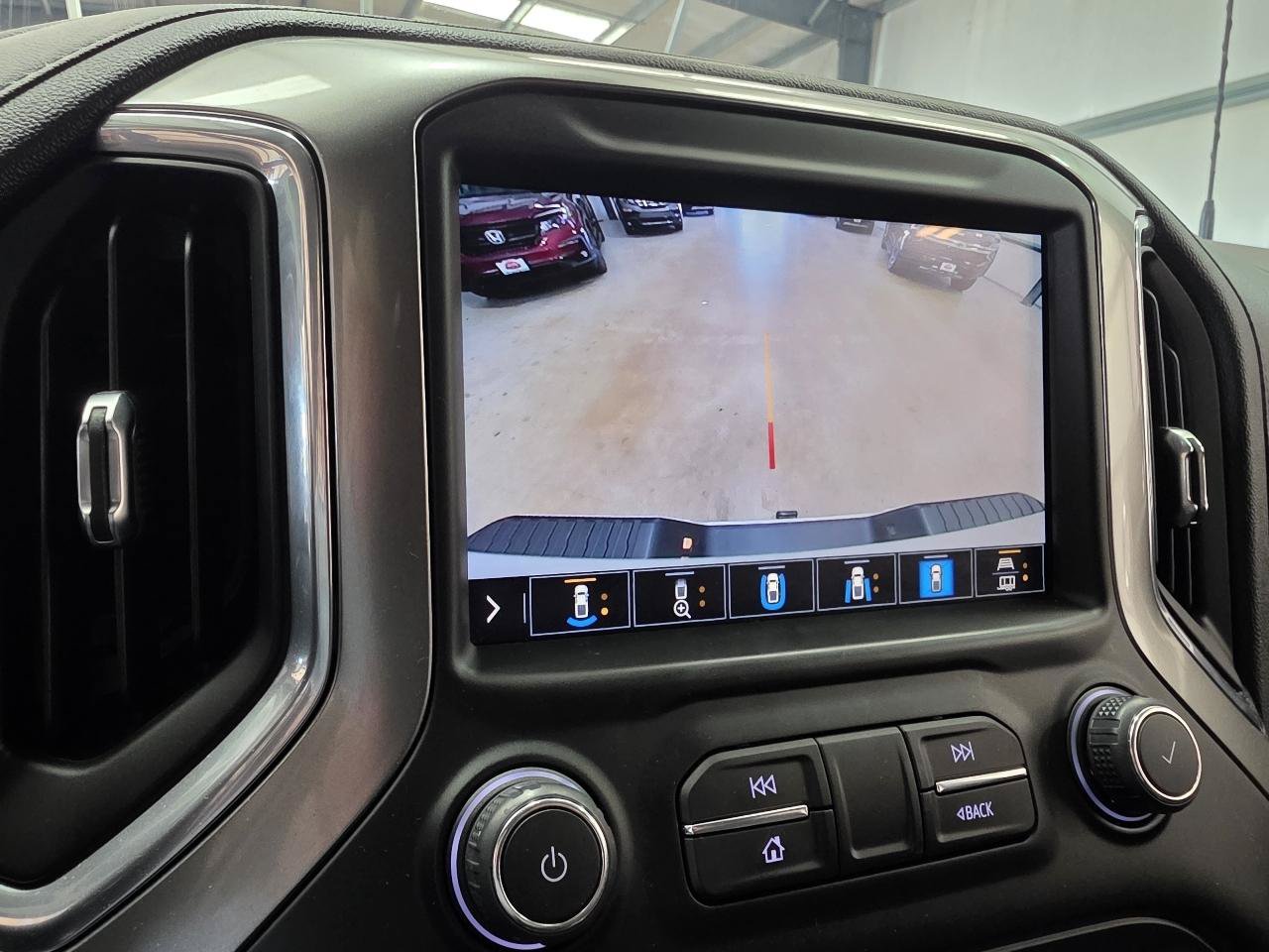 Used 2021 Chevrolet Silverado 2500 LTZ w/ LTZ Plus Package AWD/4WD image 19