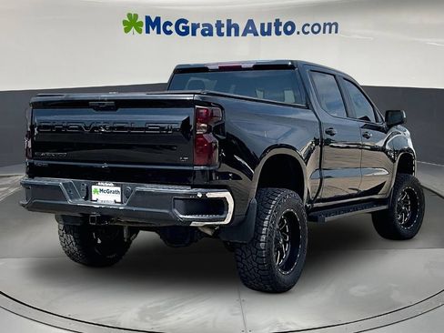 Used 2021 Chevrolet Silverado 1500 LT AWD/4WD image 7
