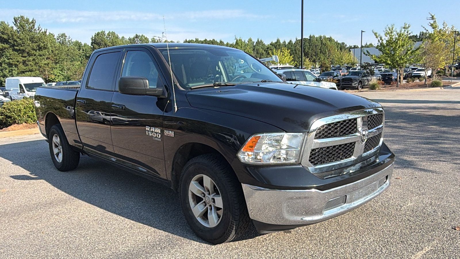 Used 2019 RAM 1500 Classic SLT RWD image 5