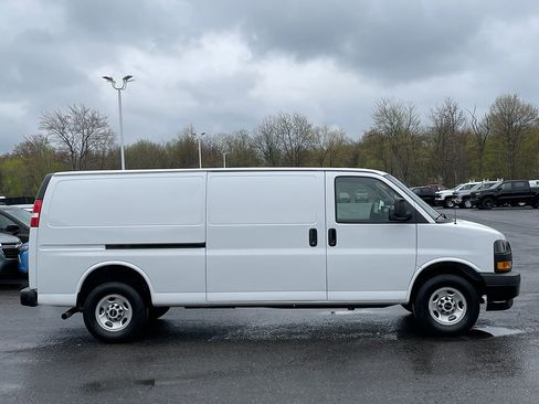 Used 2024 GMC Savana 2500 Extended w/ Driver Convenience Package RWD image 9