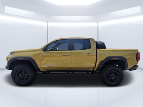 Used 2024 GMC Canyon AT4X w/ AT4X AEV Edition AWD/4WD image 6