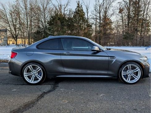 Used 2018 BMW M2 image 4