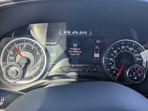 Used 2023 RAM 1500 Laramie AWD/4WD image 23