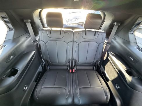 Used 2025 Jeep Grand Cherokee L Limited w/ Black Appearance Package image 23