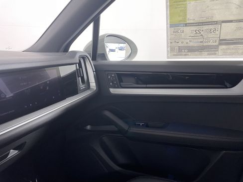 New 2026 Porsche Cayenne E-Hybrid image 14