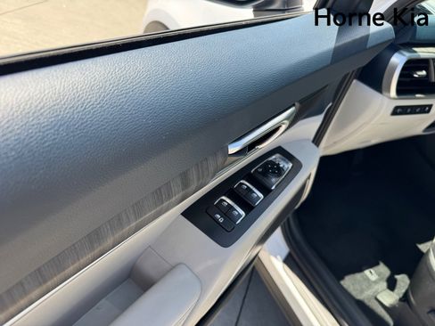 Certified 2025 Kia Telluride EX AWD/4WD image 11