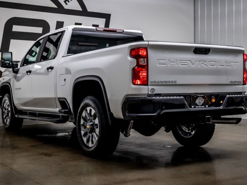 Used 2024 Chevrolet Silverado 2500 Custom w/ Custom Value Package AWD/4WD image 32