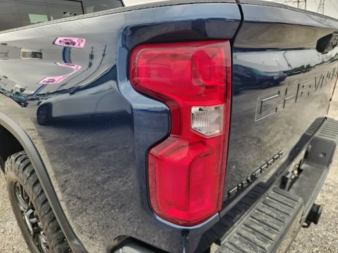 Used 2021 Chevrolet Silverado 2500 LTZ w/ LTZ Plus Package AWD/4WD image 7