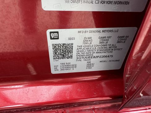 Used 2023 GMC Sierra 1500 AT4 w/ AT4 Premium Package image 32