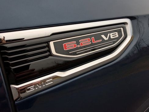 Certified 2022 GMC Sierra 1500 SLT w/ SLT Convenience Package image 12