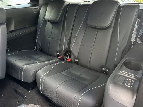 New 2025 Mercedes-Benz GLS 580 4MATIC image 37