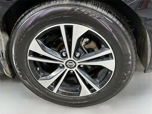 Used 2023 Nissan Sentra SV image 28