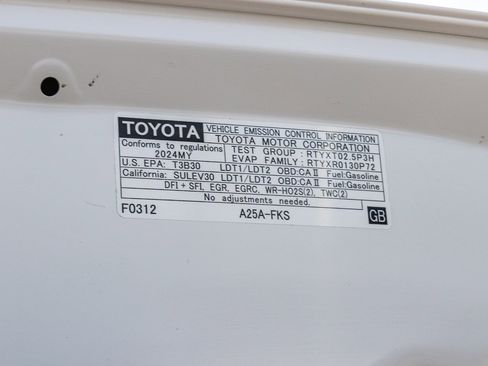 Used 2024 Toyota RAV4 XLE image 29