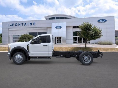 New 2026 Ford F450 XL w/ XL Chrome Package image 4