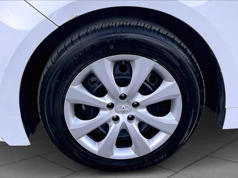 Used 2024 Toyota Corolla LE image 11