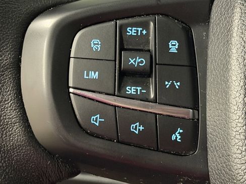 Used 2025 Ford Ranger Lariat w/ Trailer Tow Package image 38