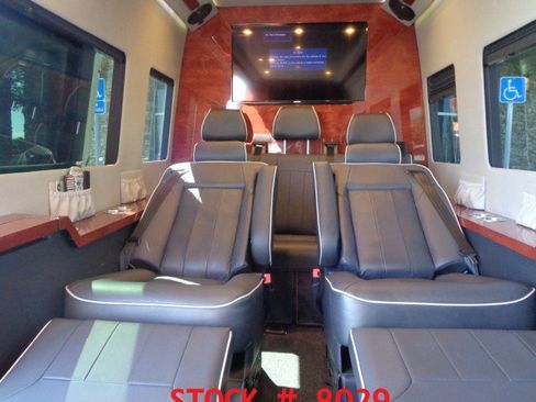 Used 2014 Mercedes-Benz Sprinter 2500 image 10