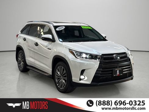 Used 2019 Toyota Highlander Limited AWD/4WD image 6