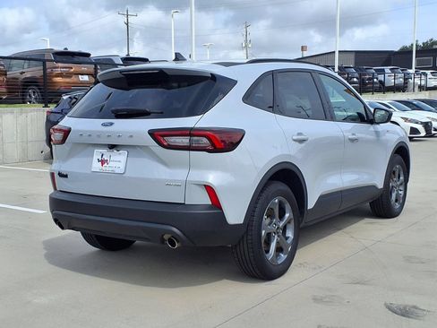 Used 2025 Ford Escape ST-Line AWD/4WD image 6